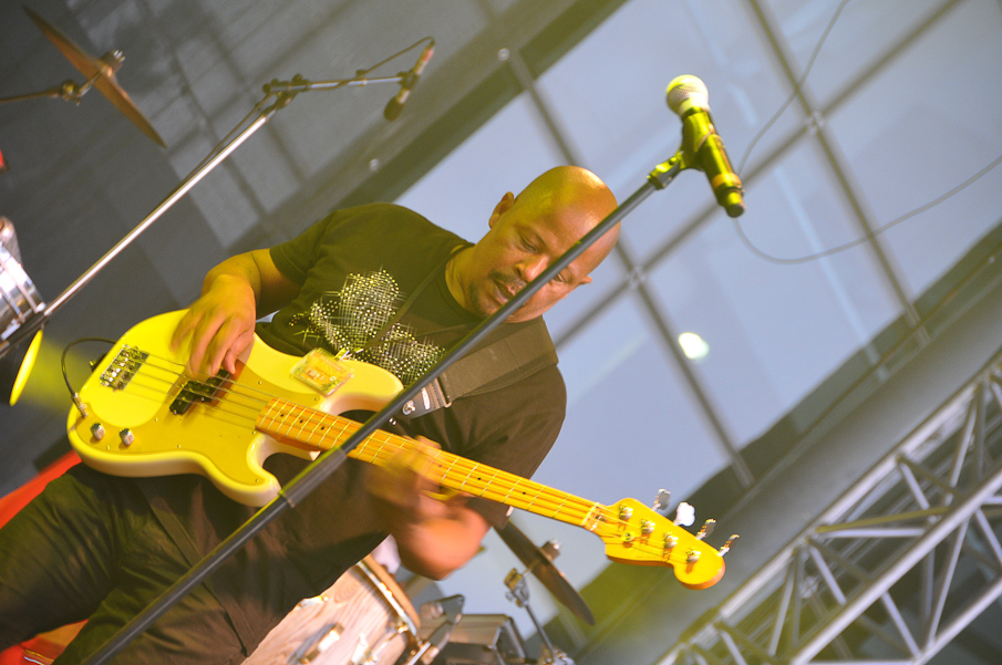 Fete de la Musique Evry 2009 - Kassav 365.jpg